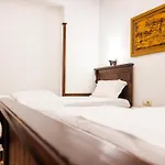 Bed & Breakfast Antipatrea *