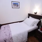 ベッド・アンド・ブレックファスト Antipatrea